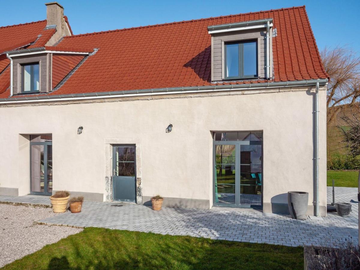 Vintage Holiday Home In Escalles With Garden Экстерьер фото